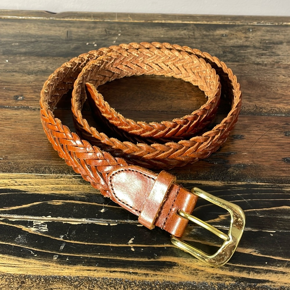 Women’s herringbone brown leather belt size small
